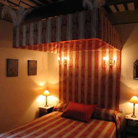 مبيت وإفطار Saint-Bonnet-du-Gard Bize De La Tour الغرفة الصورة